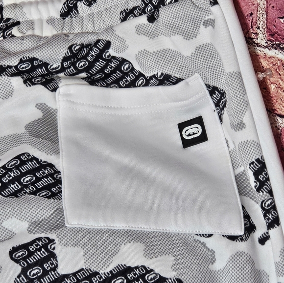 Ecko Unlimited Gray and Black Graphic Shorts Relaxed Fit Mens Large - Picture 10 of 11